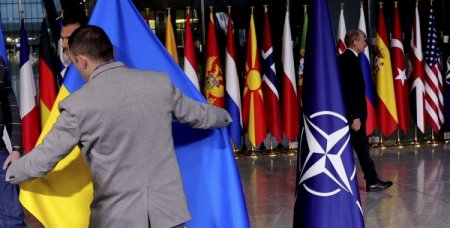 Ərazilər müqabilində NATO Ərazilər müqabilində NATO