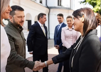 Ermənistan Zelenskidən başqa şey gözləyirmiş... Ermənistan Zelenskidən başqa şey gözləyirmiş...
