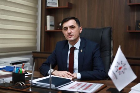 "8 min 500 nəfərlə qeydə alınmış sayıla bilərik" "8 min 500 nəfərlə qeydə alınmış sayıla bilərik"