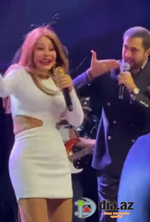 Aygünlə Namiqdən səhnədə "Sevgi Şousu" Aygünlə Namiqdən səhnədə "Sevgi Şousu"