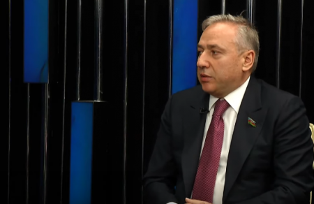 "Xalqımız Bayrağa olan vəfa borcunu yerinə yetirdi" "Xalqımız Bayrağa olan vəfa borcunu yerinə yetirdi"
