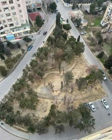 Bakıda YAŞILLIĞA QƏNİM KƏSİLƏNLƏR... Bakıda YAŞILLIĞA QƏNİM KƏSİLƏNLƏR...