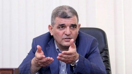"Ağlı başında olan adam niyə Zeynəb Xanlarovanın efirə çıxmasına narahatlıqla baxmalıdır?" "Ağlı başında olan adam niyə Zeynəb Xanlarovanın efirə çıxmasına narahatlıqla baxmalıdır?"