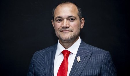 "Mən bunu həm ata, həm millət vəkili, həm də partiya sədri kimi doğru qəbul etmirəm" "Mən bunu həm ata, həm millət vəkili, həm də partiya sədri kimi doğru qəbul etmirəm"