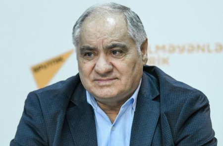 “Onun adını Bakı Dövlət Universitetinə qaytarmaq, ev muzeyini yaratmaq vacib məsələlərdir” “Onun adını Bakı Dövlət Universitetinə qaytarmaq, ev muzeyini yaratmaq vacib məsələlərdir”