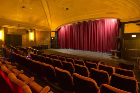 İrəvan Dram Teatrının binasının təmirinə ayrılan 3 milyon manatı KİMLƏR MƏNİMSƏYİB? İrəvan Dram Teatrının binasının təmirinə ayrılan 3 milyon manatı KİMLƏR MƏNİMSƏYİB?