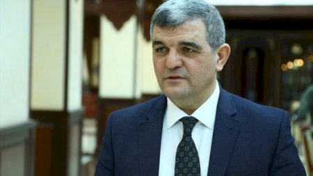 "Ya icra hakimiyyətlərinin səlahiyyətləri artırılmalı, ya da bələdiyyə sistemi canlandırılmalıdır" "Ya icra hakimiyyətlərinin səlahiyyətləri artırılmalı, ya da bələdiyyə sistemi canlandırılmalıdır"