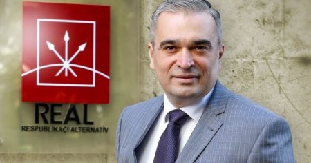 "Bütün oyunu hakimdən yersiz şikayət elədi, özü də zarıyan dilənçi ruhunda..." "Bütün oyunu hakimdən yersiz şikayət elədi, özü də zarıyan dilənçi ruhunda..."