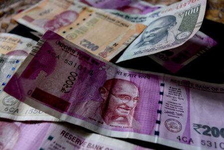 Dehli Rusiyadan neft, Amerikadan silah alır Dehli Rusiyadan neft, Amerikadan silah alır