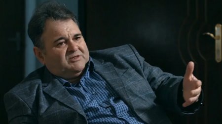 Ayaz Salayev qurultaya getməkdən imtina etdi: Ayaz Salayev qurultaya getməkdən imtina etdi: