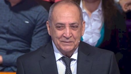 Xəstəyik, dəliyik, nəyik biz... Xəstəyik, dəliyik, nəyik biz...