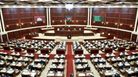 Nazirlər Kabineti yenidən buraxılır, deputatların sayı 171-ə çatdırılır