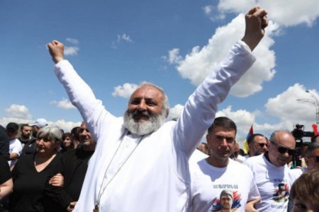 Ermənistanda “Tavuş – Vətən uğrunda” hərəkatının iki iştirakçısına qarşı cinayət işi qaldırılıb