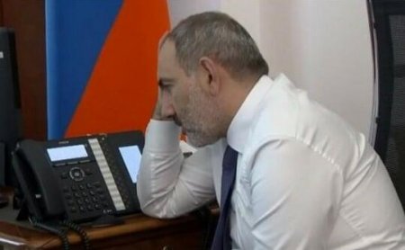 Paşinyan Xameneiyə başsağlığı verdi Paşinyan Xameneiyə başsağlığı verdi