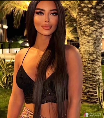 Cəmil Həsənlinin nəvəsinə dəyəri yüz minlərlərlə olan avtomobili kim bağışlayıb? Cəmil Həsənlinin nəvəsinə dəyəri yüz minlərlərlə olan avtomobili kim bağışlayıb?
