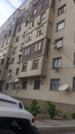 “Mən Prezidentlə görüşmüş adamam” deyən Nizami sakini yüzlərlə insanın həyatını təhlükəyə atıb... “Mən Prezidentlə görüşmüş adamam” deyən Nizami sakini yüzlərlə insanın həyatını təhlükəyə atıb...