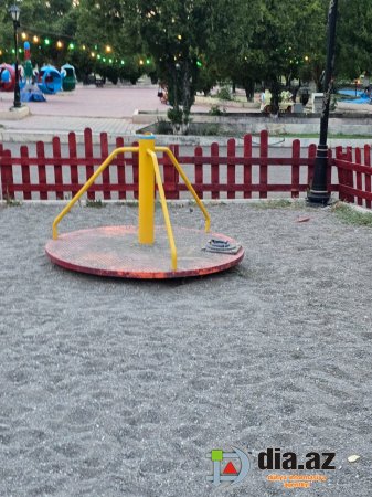 Naxçıvan icra hakimiyyətindən ulu öndərin ruhuna SAYĞISIZLIQ... Naxçıvan icra hakimiyyətindən ulu öndərin ruhuna SAYĞISIZLIQ...