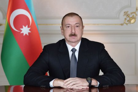 Prezident İlham Əliyev Əli Əhmədovu vəzifəsindən azad etdi