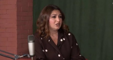 "Sədr demişdi ki, “s” hərfinin tələffüzündə problem var" "Sədr demişdi ki, “s” hərfinin tələffüzündə problem var"