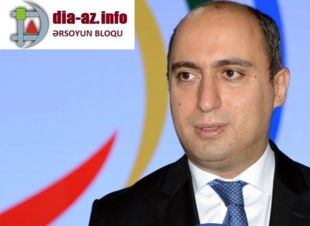 Burada təhsildən daha çox puldan danışılır... Burada təhsildən daha çox puldan danışılır...