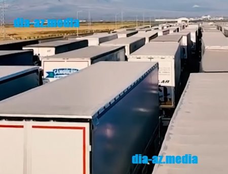 Türkiyəli TIR sürücüləri Sədərək Gömrük postunda ETİRAZA QALXDI Türkiyəli TIR sürücüləri Sədərək Gömrük postunda ETİRAZA QALXDI