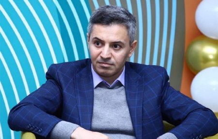 "Bu gün bütün Azərbaycan müğənni həyatı yaşamaq istəyir" "Bu gün bütün Azərbaycan müğənni həyatı yaşamaq istəyir"