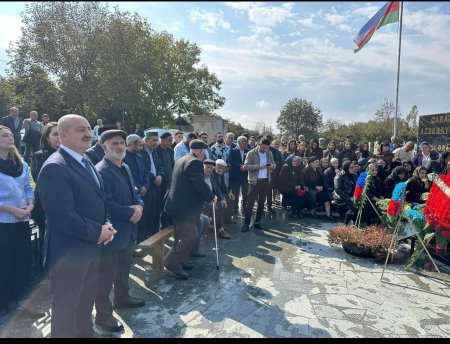 Deputat Asif Əsgərov seçiciləri ilə ilk görüşünü keçirdi Deputat Asif Əsgərov seçiciləri ilə ilk görüşünü keçirdi