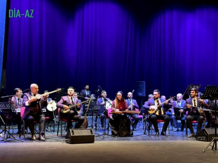 Gülüstan Əliyeva Gəncədə konsert verdi Gülüstan Əliyeva Gəncədə konsert verdi