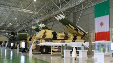 İranı nüvə bombası yaratmağa sövq edirlər İranı nüvə bombası yaratmağa sövq edirlər