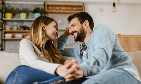 Qayınata gəlini sevgilisi ilə tutdu: “Dedi ki, pəncərədən evə gəlib-gedib...” Qayınata gəlini sevgilisi ilə tutdu: “Dedi ki, pəncərədən evə gəlib-gedib...”
