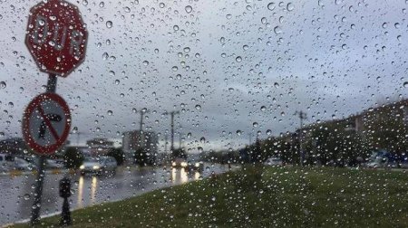 Bəzi yerlərdə az yağış yağacağı ehtimalı var Bəzi yerlərdə az yağış yağacağı ehtimalı var