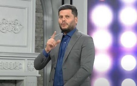 Məşhur aparıcını qapıdan qovdular Məşhur aparıcını qapıdan qovdular