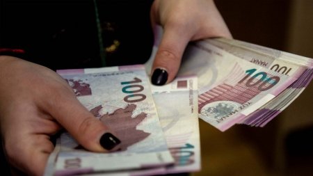 Bakıda aktrisa şikayət etdi, xanım prodüserə cinayət işi açıldı Bakıda aktrisa şikayət etdi, xanım prodüserə cinayət işi açıldı
