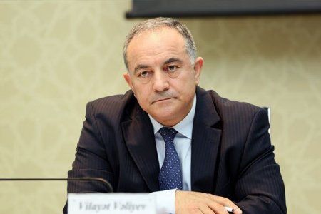 44 günlük savaşda rektor oğlunu GİZLƏDİBMİŞ... 44 günlük savaşda rektor oğlunu GİZLƏDİBMİŞ...