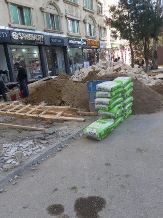 Heç kim və heç nə Abidin müəllimin UMRUNDA DEYİL... Heç kim və heç nə Abidin müəllimin UMRUNDA DEYİL...