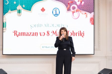 "Veysəloğlu" və "Zəfər" İctimai Birliyi 100-dən çox şəhid anası və xanımına iftar məclisi təşkil etdi "Veysəloğlu" və "Zəfər" İctimai Birliyi 100-dən çox şəhid anası və xanımına iftar məclisi təşkil etdi