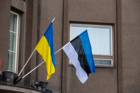 Estoniya Ukraynaya 100 milyon avroluq hərbi yardım ayırdı Estoniya Ukraynaya 100 milyon avroluq hərbi yardım ayırdı