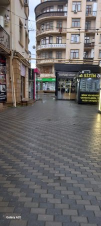 AAAF Park qanunsuz tikintilərin meydanına çevrilib AAAF Park qanunsuz tikintilərin meydanına çevrilib