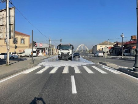 Paytaxtda növbəti dəfə geniştəmizlik işləri aparılıb Paytaxtda növbəti dəfə geniştəmizlik işləri aparılıb