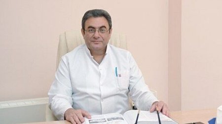 Professorun estetik cərrah oğlu da siyahıdan kənarda qaldı Professorun estetik cərrah oğlu da siyahıdan kənarda qaldı