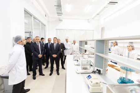 Nizami Rayon İcra Hakimiyyətinin başçısı Sahibkarlar Günü ilə əlaqədar “Ulduz” şokolad fabrikini ziyarət edib Nizami Rayon İcra Hakimiyyətinin başçısı Sahibkarlar Günü ilə əlaqədar “Ulduz” şokolad fabrikini ziyarət edib