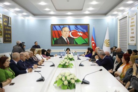 Elçin Cavadovun "Avtomatikanın əsasları" adlı dərs vəsaitinin təqdimat mərasimi keçirilib Elçin Cavadovun "Avtomatikanın əsasları" adlı dərs vəsaitinin təqdimat mərasimi keçirilib