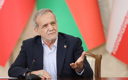 Pezeşkian o şeirlə nə demək istədi? Pezeşkian o şeirlə nə demək istədi?