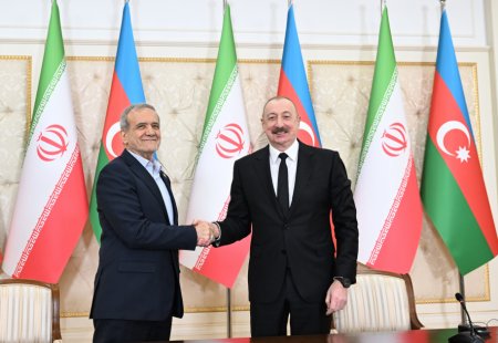 Dərin köklərə malik münasibətlər Dərin köklərə malik münasibətlər