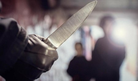 Həbsdən çıxan narkoman arvadının da cibindən narkotik tapdı, onu öldürdü Həbsdən çıxan narkoman arvadının da cibindən narkotik tapdı, onu öldürdü