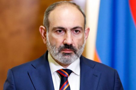 Paşinyan Moskvaya gedib Paşinyan Moskvaya gedib
