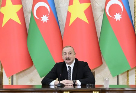 Azərbaycan Vyetnamla əlaqələrin iqtisadi inkişafına böyük əhəmiyyət verir Azərbaycan Vyetnamla əlaqələrin iqtisadi inkişafına böyük əhəmiyyət verir