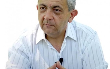 “Atəşkəs olarsa, ordu tez bir zamanda silahını Putinin özünə qarşı çevirə bilər...” “Atəşkəs olarsa, ordu tez bir zamanda silahını Putinin özünə qarşı çevirə bilər...”