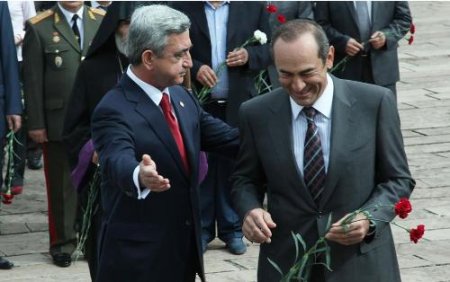 “Putin özü də bilir ki, Köçəryan-Sərkisyan cütlüyü hakimiyyətə gəlmək iqtidarında deyil...” “Putin özü də bilir ki, Köçəryan-Sərkisyan cütlüyü hakimiyyətə gəlmək iqtidarında deyil...”
